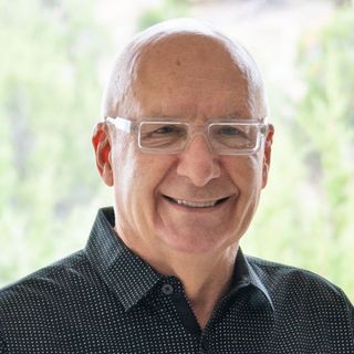 Profile Picture of Garth Clark (@clarkpot) on Instagram