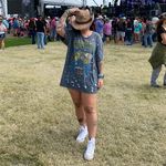 Profile Picture of Valerie Wright🐳 (@valpal_since_1996) on Instagram