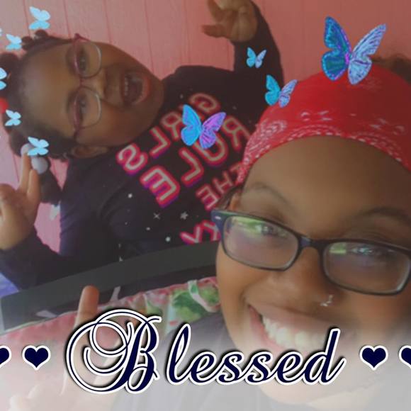 Profile Picture of Monique Clark (@dreamgirl1321) on Poshmark