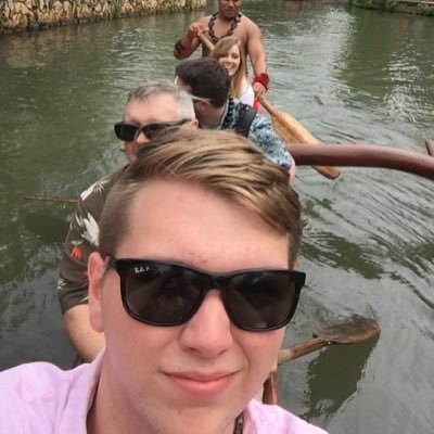 Profile Picture of Dustin Leonard (@dlsoonerfan24) on Twitter