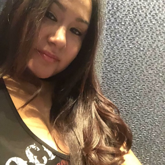 Profile Picture of Monica Hernandez (@monymoon) on Poshmark