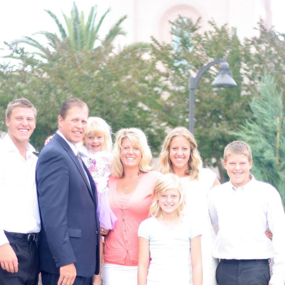 Profile Picture of Heather Gossling (@gosslingmom) on Poshmark