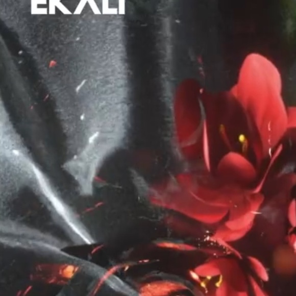 Profile Picture of Kayla Marier (@kayla_marier) on Poshmark