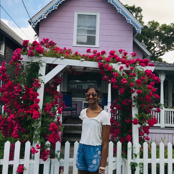 Profile Picture of Aditi Pothukuchi (@aditikuchi) on Poshmark