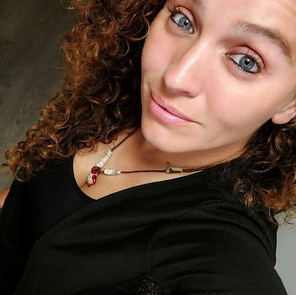 Profile Picture of Kimberly Mullins (@kimberlymull730) on Poshmark