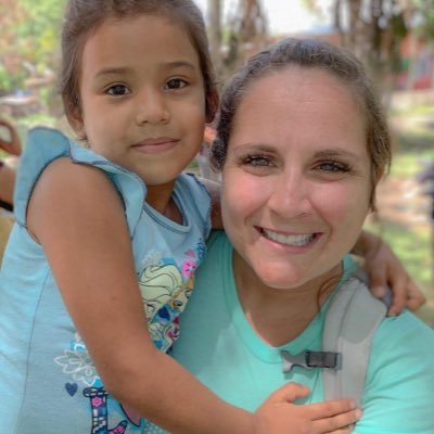 Profile Picture of Laura Reagan (@lauuurraaa) on Twitter