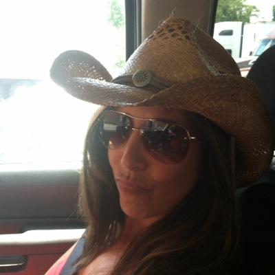 Profile Picture of Tori Higgins (@HigginsTori) on Twitter