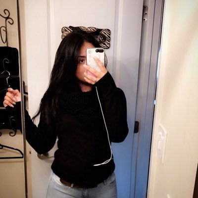 Profile Picture of Debbie Gonzalez (@_Debbieg10_) on Twitter