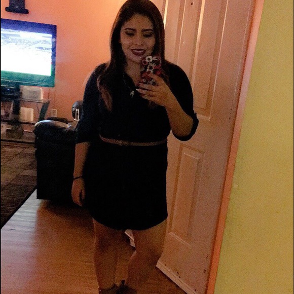 Profile Photo of Ana Becerra (@viicky19) on Poshmark