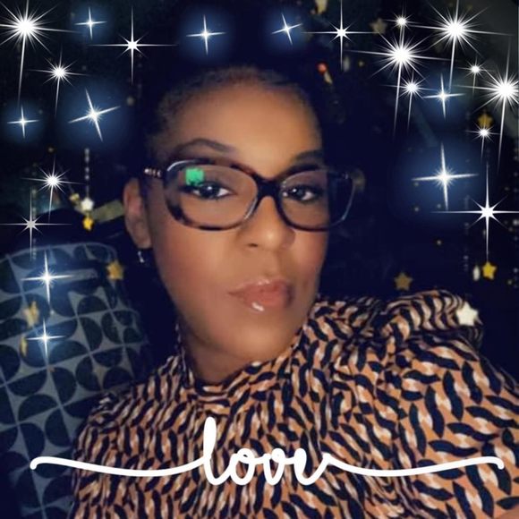 Profile Picture of Sherry Pearce (@boogie1977) on Poshmark