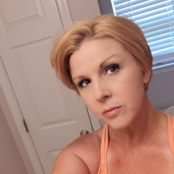 Profile Picture of Brandi Johanningmeier (@brandilau) on Poshmark