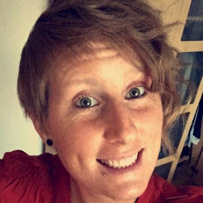 Profile Picture of Diane Griffin (@dianeg06) on Twitter