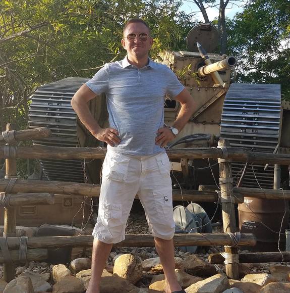 Profile Picture of Marek Leszczynski (@marekl) on Poshmark