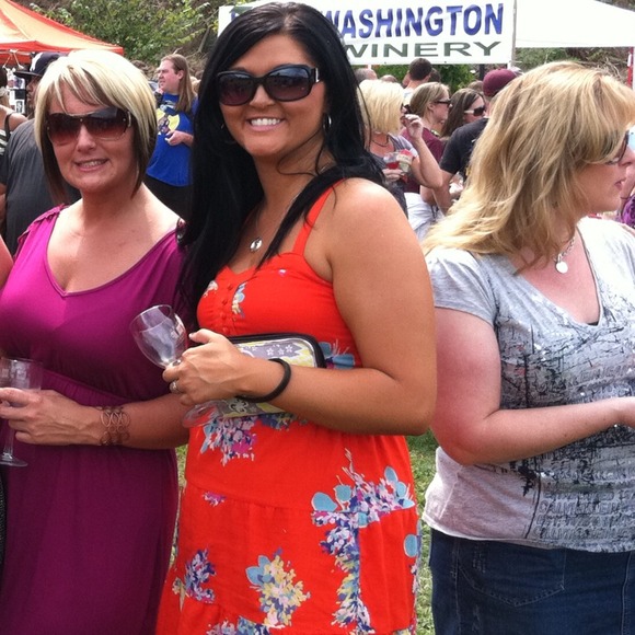 Profile Picture of Misty Purvis (@purvis10) on Poshmark