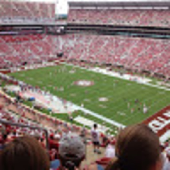 Donald Thompson - Poshmark Profile Picture of Donald Thompson (@donaldthomps822) on Poshmark