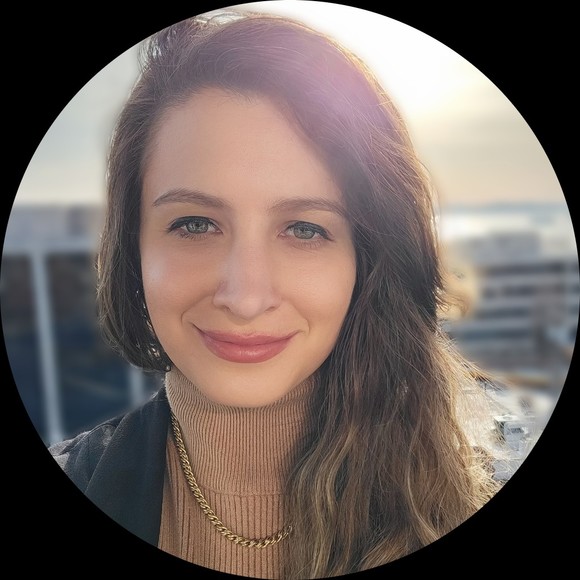 Profile Picture of Jessica Goldberg (@jessigold) on Poshmark