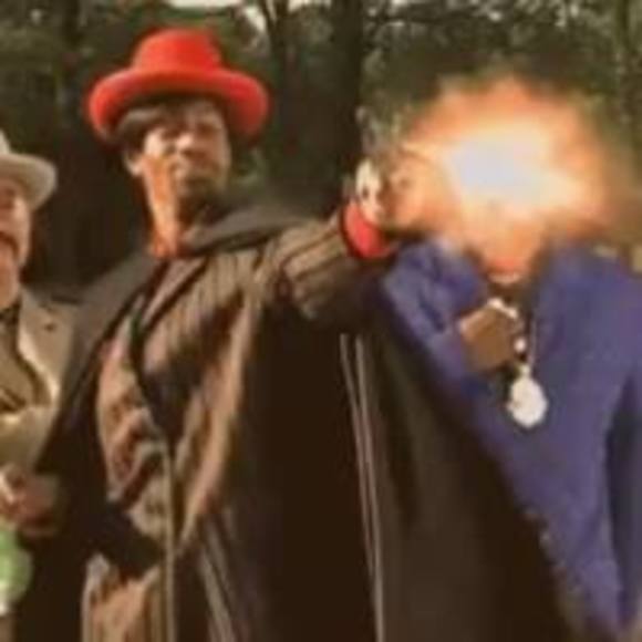 Profile Picture of Alex Bermudez (@lexxlunar171) on Poshmark