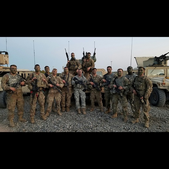 Profile Picture of Daniel Higuchi (@dhiguchi) on Poshmark