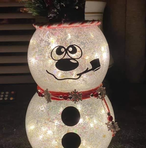 Profile Picture of Carol Pickard (@mompick00) on Poshmark