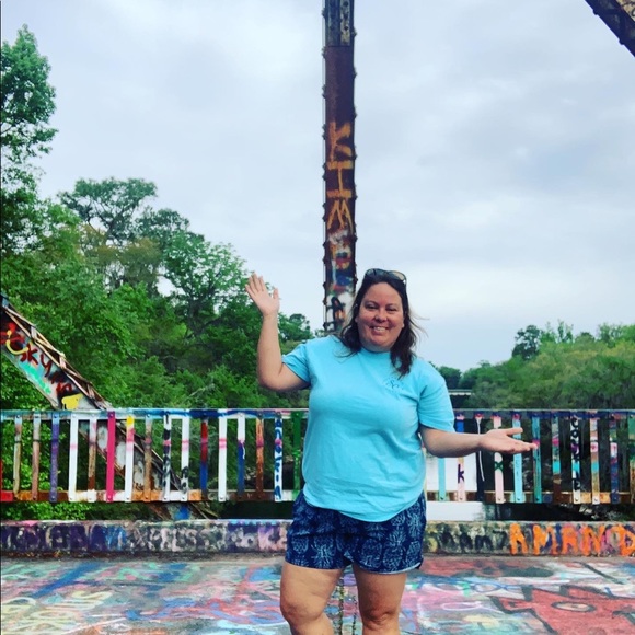 Profile Picture of Colleen Wigington (@wiggy3mia) on Poshmark