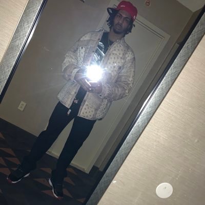 Profile Picture of A-Rabb  🖕🏾 (@mchenry_aaron) on Twitter