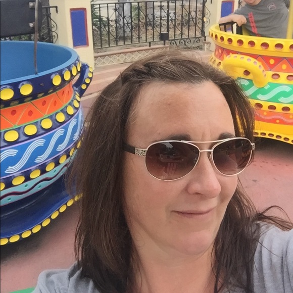 Profile Picture of Jennifer Van alstine (@jvanalstine4) on Poshmark