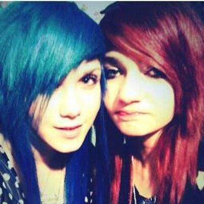 Profile Picture of Claire Rohan (@StrawberiTimTam) on Twitter