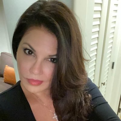 Profile Picture of Diane Bettencourt (@Star_Bettencour) on Twitter