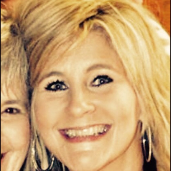 Profile Picture of Trisha Guidry (@trishaguidry) on Poshmark