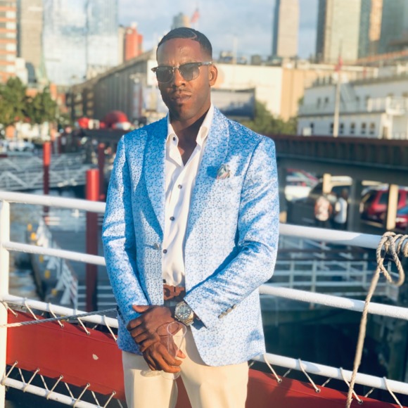 Profile Picture of Jeffrey Mccullough (@jeffmccullough1) on Poshmark