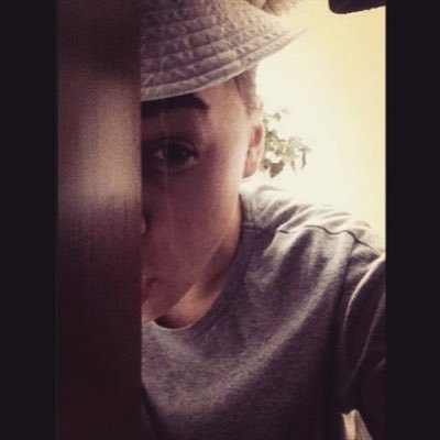 Profile Picture of Derek Bieber (@DerekDrewBeer) on Twitter