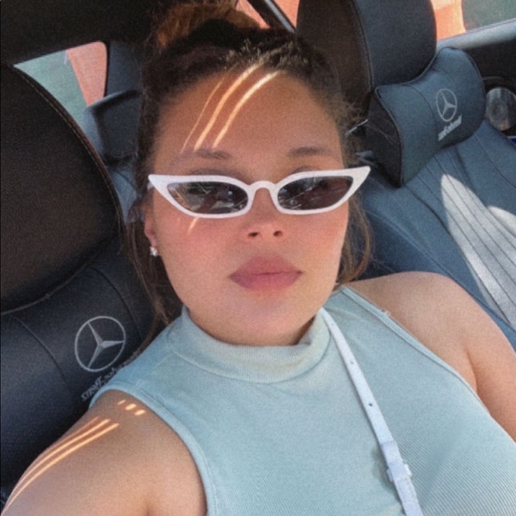 Profile Picture of Bianca Madera (@biancamadera) on Poshmark