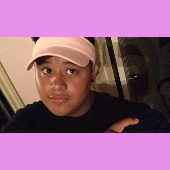 Profile Picture of Alexander Sanchez (@alexsanchez7777) on Poshmark