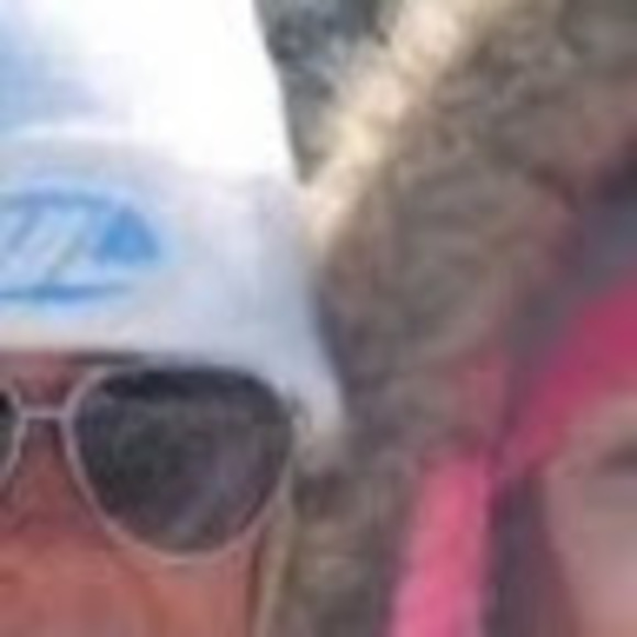 Profile Picture of Mike Samples (@mbsamplesfamily) on Poshmark