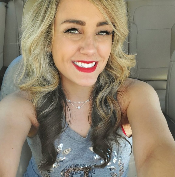 Profile Picture of Jessica Enrietti (@294946) on Poshmark