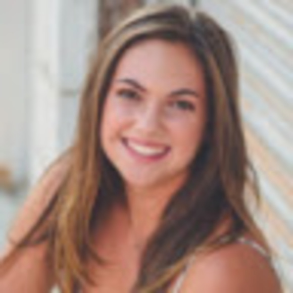 Profile Picture of Sophia Stohler (@sophiastohler1) on Poshmark