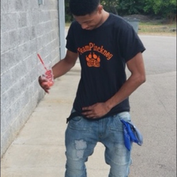 Profile Picture of Joshua Munnerlyn (@joshuamunnerlyn) on Poshmark