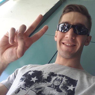 Profile Picture of Michele (@michele_carl1) on Twitter