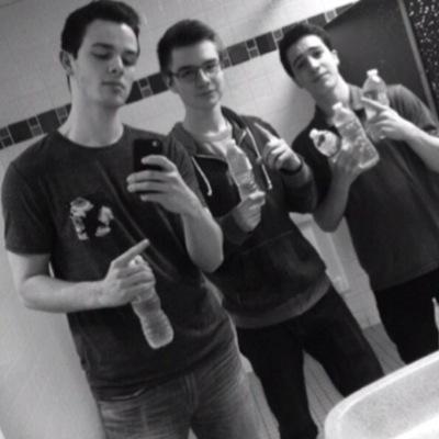 Profile Picture of Adam (@adam_yack) on Twitter