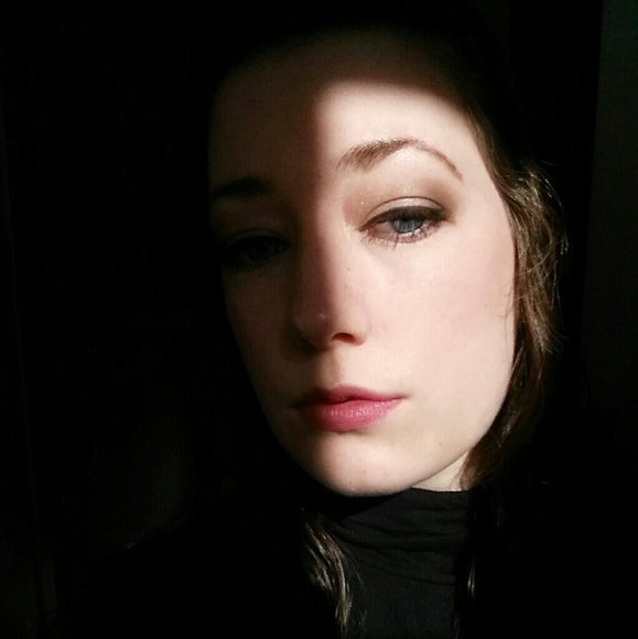 Profile Picture of Alex Miguel (@alexamdramiguel) on Poshmark