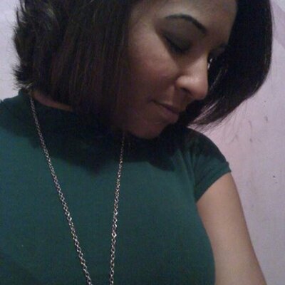 Profile Picture of Day Oliveira (@DayRaquel) on Twitter