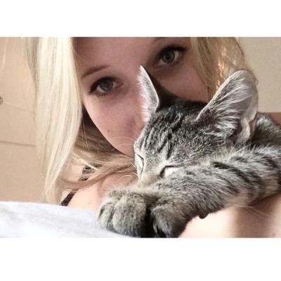 Profile Picture of Julia Borden (@juliakb09) on Twitter