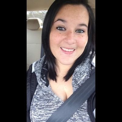 Profile Picture of Kris Paige Greenlee (@kris_greenlee) on Twitter