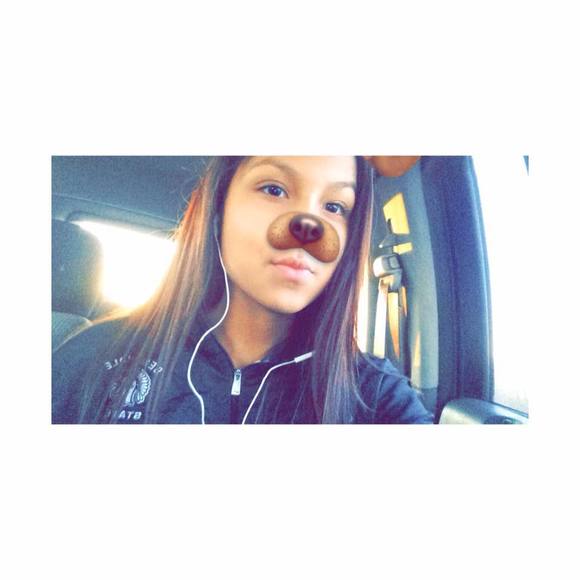 Hallee Winsea - Poshmark Profile Picture of Hallee Winsea (@actuallyhallee) on Poshmark