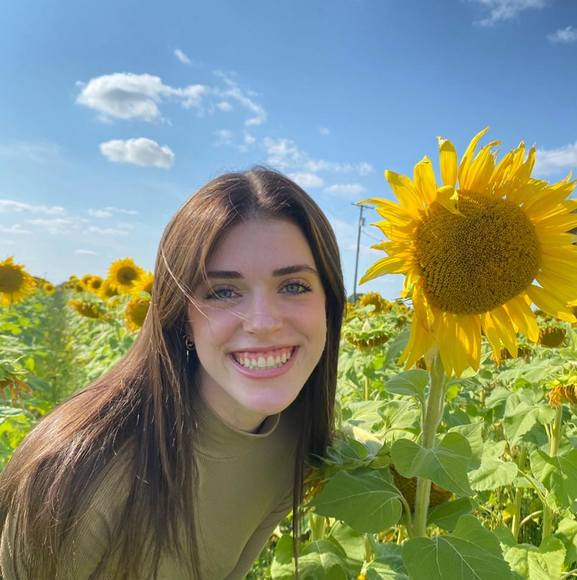 Profile Picture of Haleigh Creps (@haleighcreps) on Poshmark