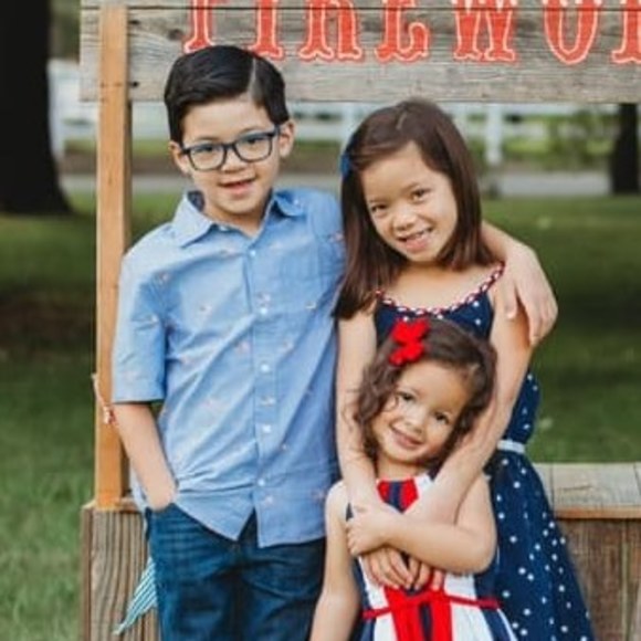 Profile Picture of Michelle Freschi (@michellefreschi) on Poshmark