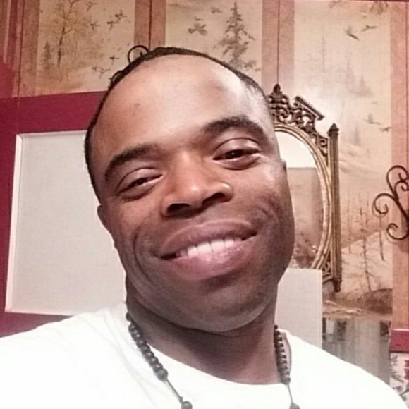 Profile Picture of Jericho Jones (@paraeljones2324) on Poshmark