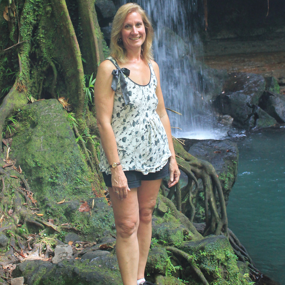 Profile Picture of Kim Kish (@kskish) on Poshmark