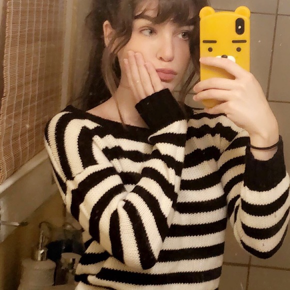 Profile Picture of Melisa Thomas (@melisameow) on Poshmark