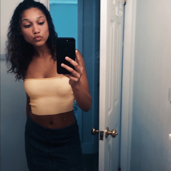 Profile Picture of Nevaeh Scott (@nevaehscott10) on Poshmark